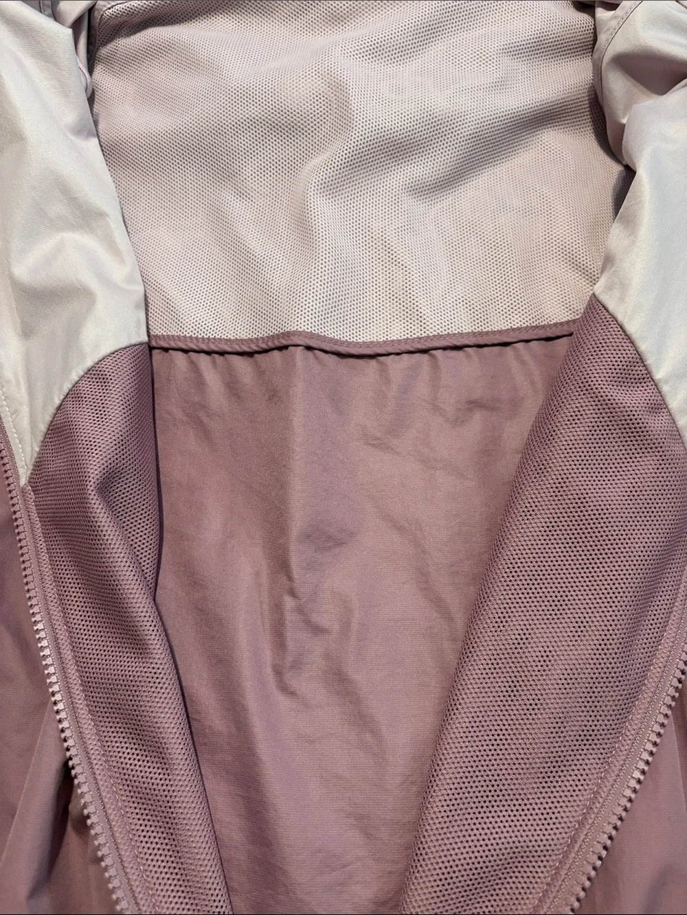 Nike Women’s Two-Tone Dusty Pink Hooded Windbreaker
